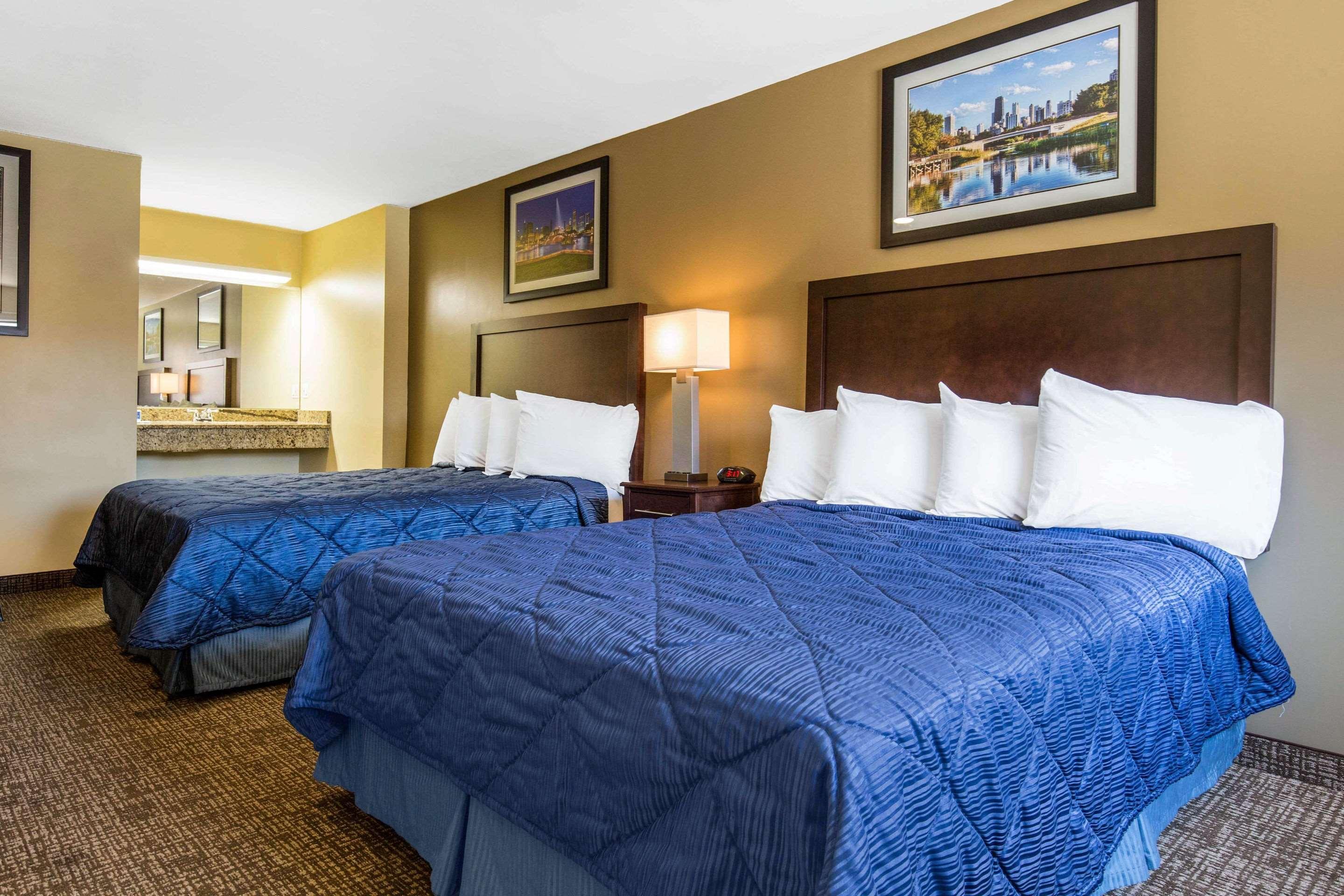 Rodeway Inn Lyons - La Grange Zewnętrze zdjęcie