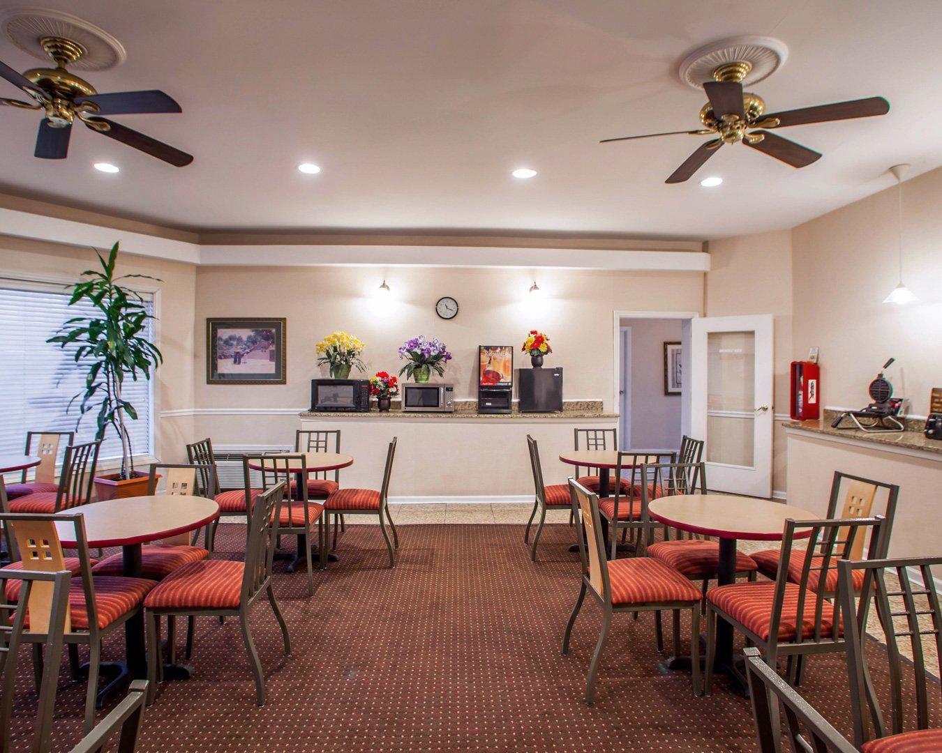 Rodeway Inn Lyons - La Grange Zewnętrze zdjęcie