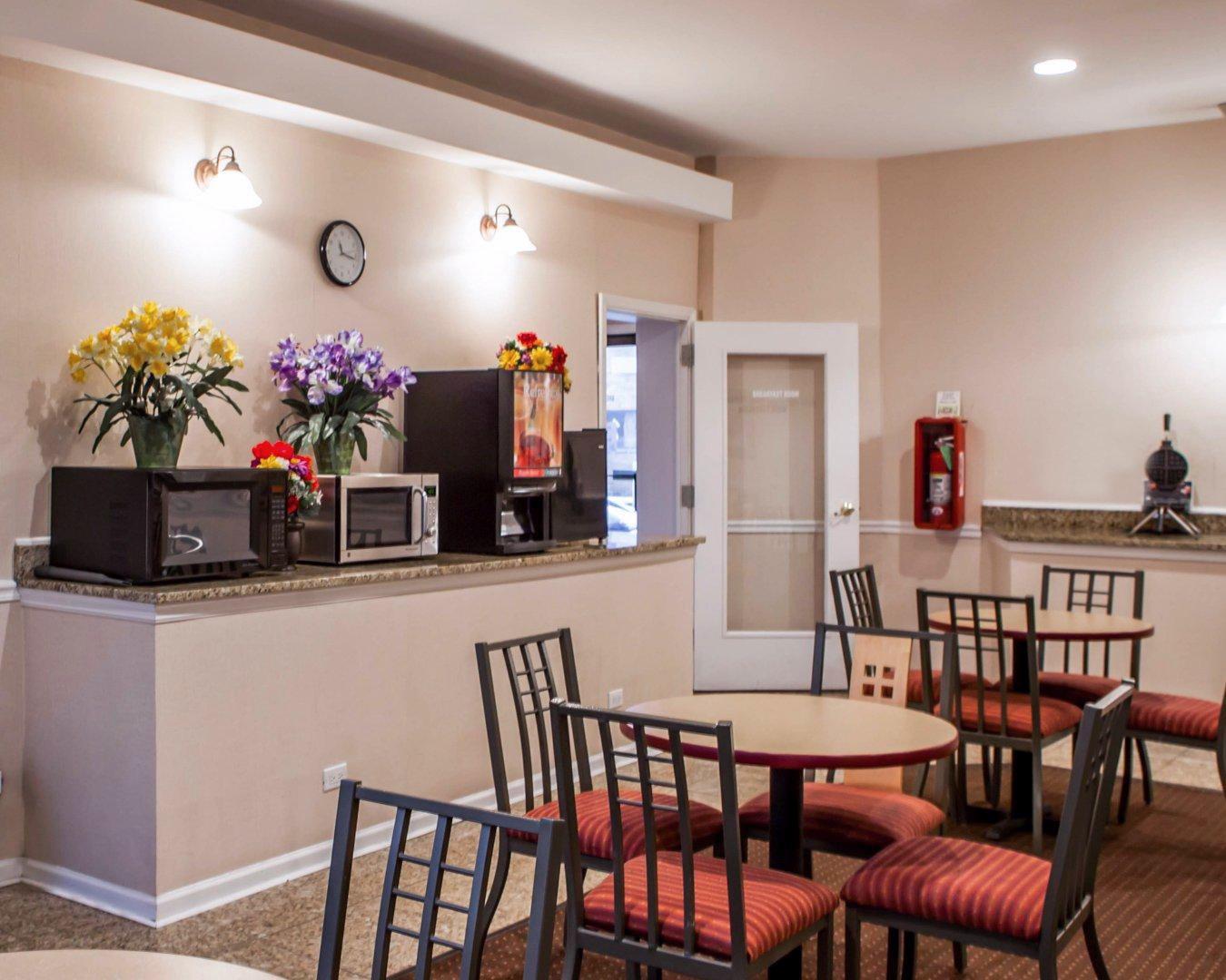 Rodeway Inn Lyons - La Grange Zewnętrze zdjęcie